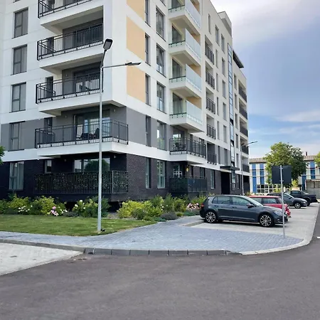 Cozy Cityscape Green, Modern Designer Apartman Brassó